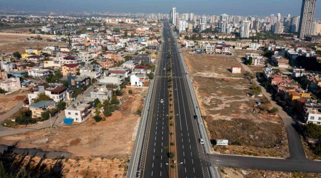 Büyükşehir Belediyesi, geçen yıl 537 bin 298 ton sıcak asfaltla yolları yeniledi