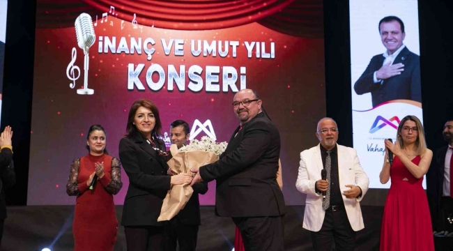 Mersin Büyükşehir Belediyesinden inanç ve umut yılı konseri