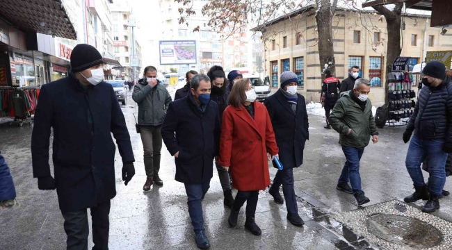 Şahin Gaziler Caddesi'nde incelemelerde bulundu