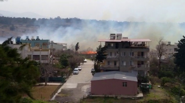 Hatay'da kışlada çıkan otluk yangını söndürüldü