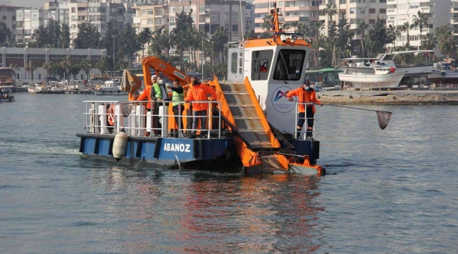 Mersin'de bir yılda denizden çıkan çöp dudak uçuklatıyor