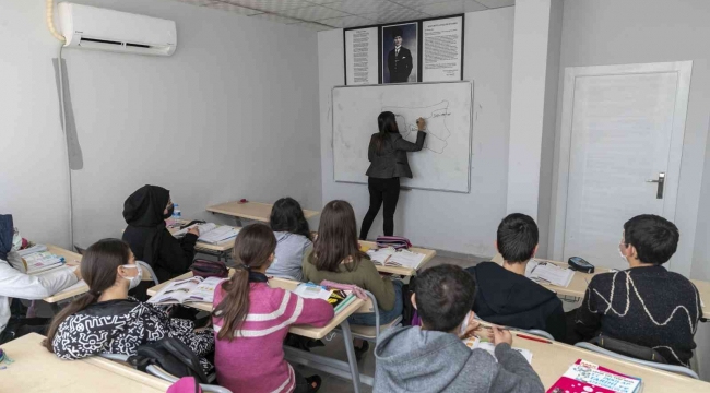 Mersin'de kurs merkezleri ara tatilde de eğitime devam etti