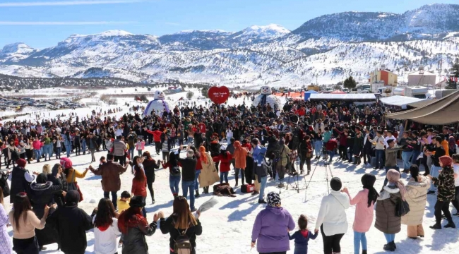 Toroslar 'Kaf Festivali' ile renklendi