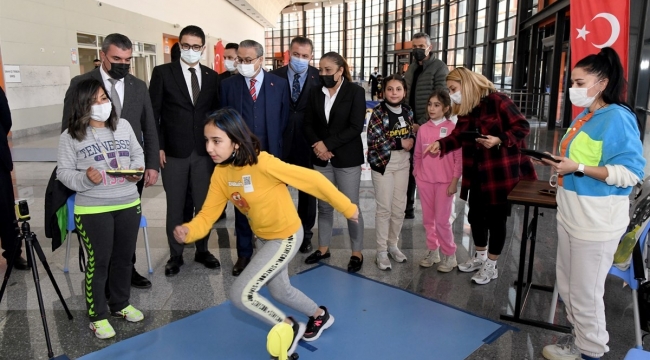 Vali Su, "Türkiye Sportif Yetenek Taraması" etkinliğinde çocuklarla bir araya geldi