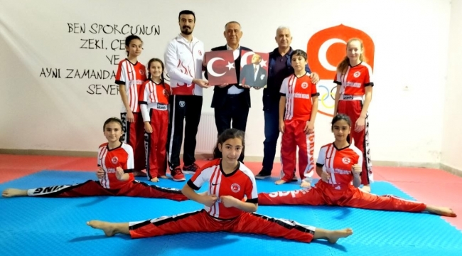 Öğretmeni sayesinde kick boks ile tanıştı, 12 yaşında Türkiye şampiyonu oldu