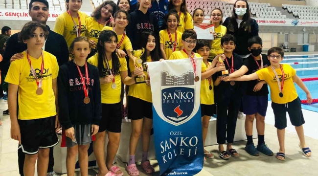 SANKO Okulları yüzmede 39 madalya ve 2 kupa kazandı