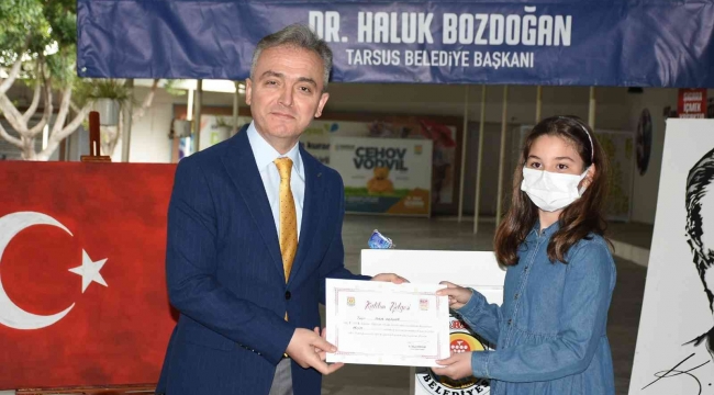 Tarsus Belediyesinin akademi kursiyerleri sertifika aldı