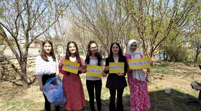 Öğrencilerin yaptığı oyuncaklar, çocukların bayram hediyesi oldu