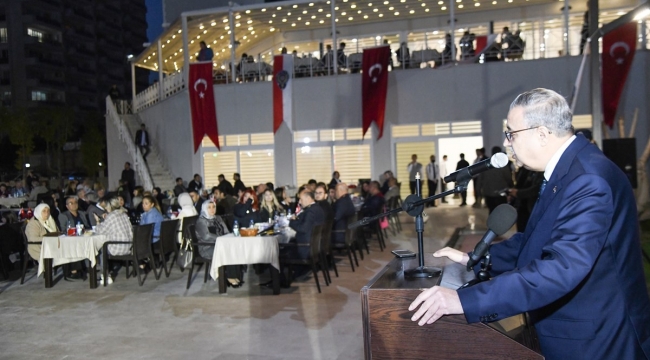 Vali Su, şehit yakınları ve gazi aileleriyle iftarda buluştu