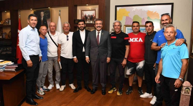 Çukurova Belediyesi, tenis eğitimlerine başlıyor