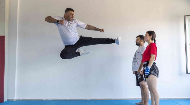 Mersin Büyükşehir Belediyesinden ücretsiz kick boks ve muaythai kursu