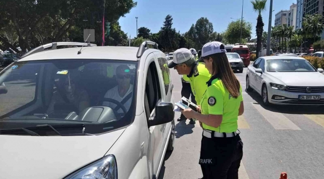 Mersin'de trafik eğitimleri sürüyor