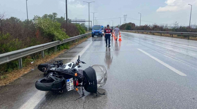 Ceyhan'da motosiklet kazası: 1 ölü, 1 yaralı