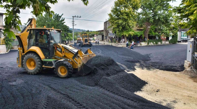 Tarsus Belediyesi 60 günde 21 mahallenin yolunu asfaltladı