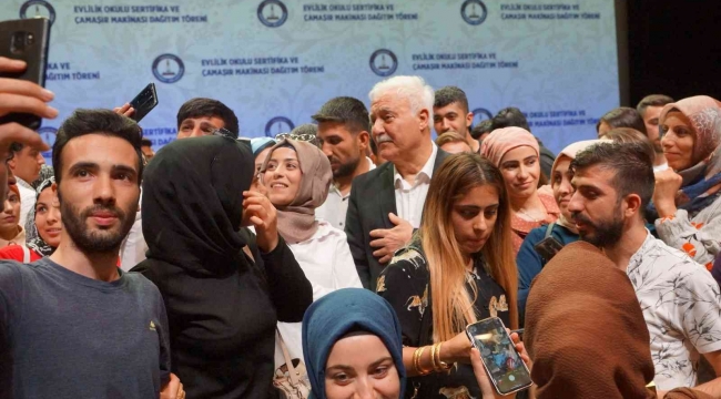 Genç çiftlerden Hatipoğlu'na yoğun ilgi