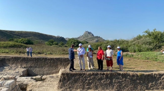 İsviçre Büyükelçisi Sirkeli Höyük'te