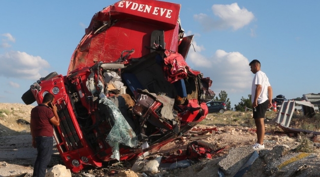 Mersin'deki kazada ölen 4 kişinin kimliği belli oldu