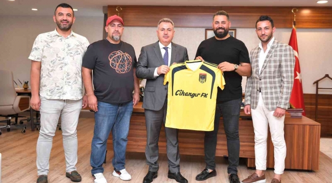 Cihangirspor, şampiyonluk turuna çıktı