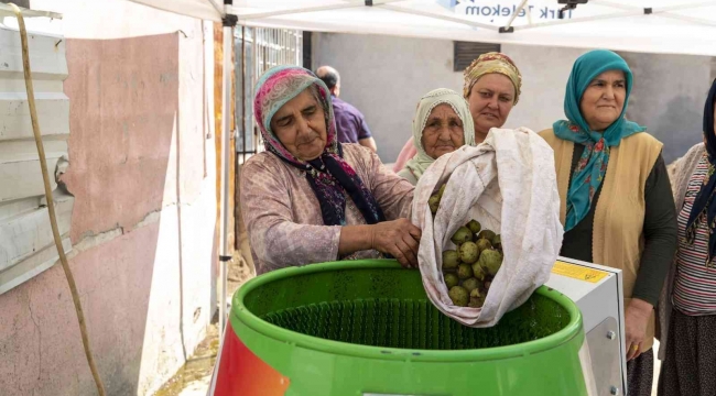 Ceviz soyma makinesi üreticinin yüzünü güldürüyor