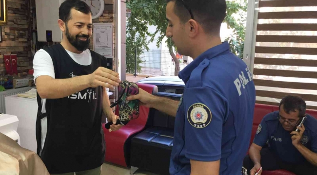 Berber bulduğu cüzdanı polise teslim etti