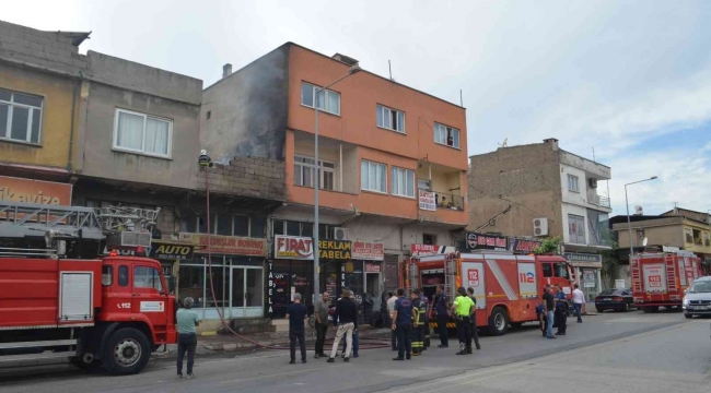 Kahramanmaraş'ta çocuklar damda oynarken yangın çıkarttı