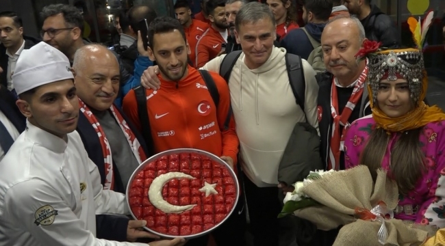 A Milli Takım kafilesi Gaziantep'te