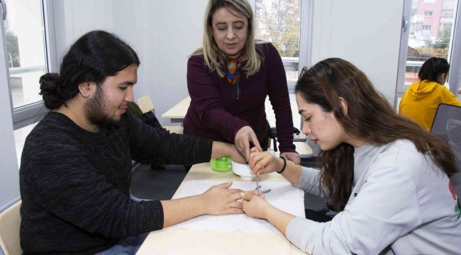 Maya: "Amacımız hobi değil, meslek edindirmek"