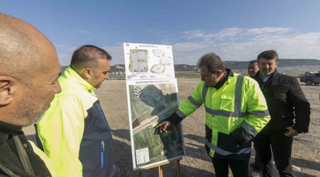 Başkan Seçer, Adıyaman'da devam eden konteyner kent çalışmalarını inceledi