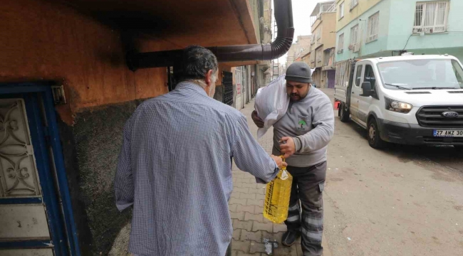 Şehitkamil'de binlerce aileye gıda yardımı