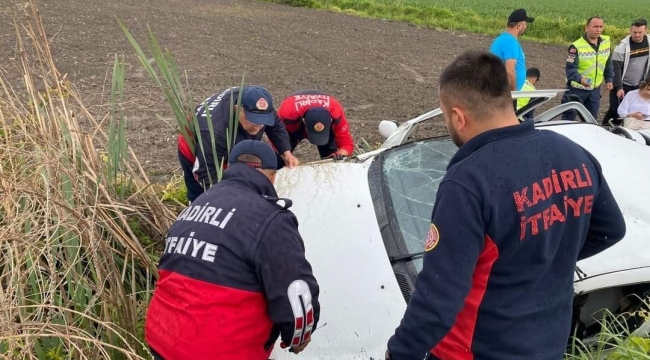 Şarampole devrilen otomobilin sürücüsü yaralandı