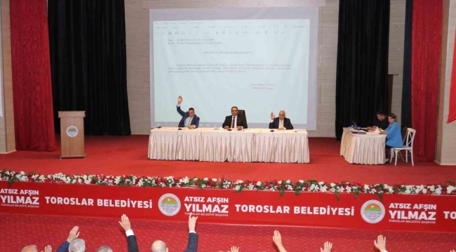 Toroslar Belediye Meclisinde, yeni encümen ve komisyon üyeleri seçildi