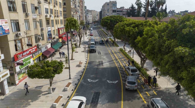 İstiklal Caddesi tamamen trafiğe açıldı