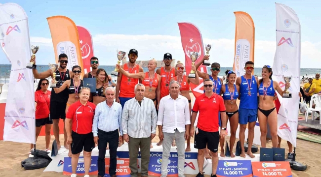 'Pro Beach Tour Plaj Voleybolu Mersin Etabı' sona erdi