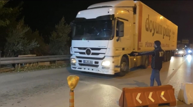 Osmaniye'de durdurulan tırda 45 kilo 750 gram esrar ele geçirildi