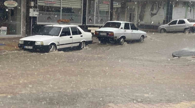 Osmaniye'de kuvvetli yağış hayatı olumsuz etkiledi