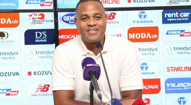 Patrick Kluivert: "Kazandığımız için mutluyuz ama daha fazla gol atamadığımız için üzgünüz"