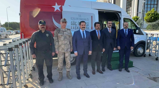 Hatay'da düzensiz göçmelerin tespitini yapan Mobil Göç Noktası aracı hizmete başladı