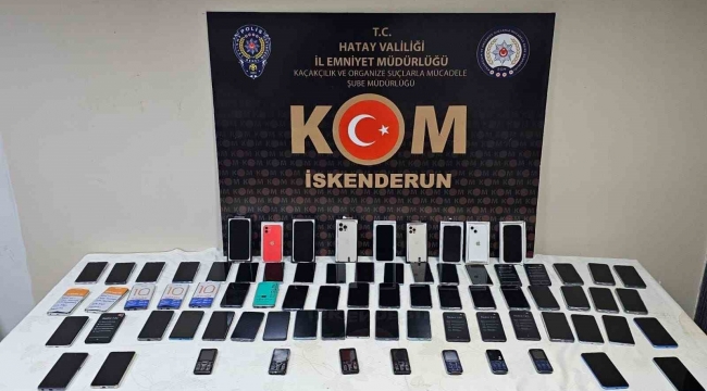 Hatay'da 77 adet kaçak cep telefonu ele geçirildi