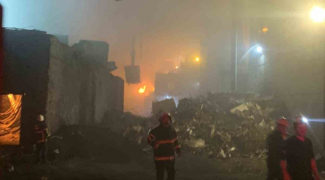 Hatay'da metalürji fabrikasında yangın