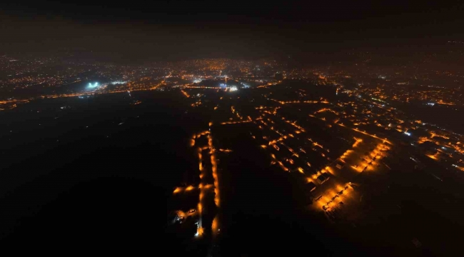 Hatay'ın deprem nedeniyle karanlığa gömülen bölgeleri dronla görüntülendi