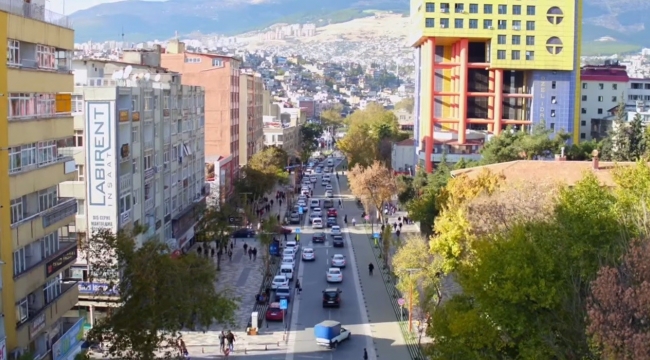 Kahramanmaraş'ta ticaretin kalbinin attığı cadde eski günlerini arıyor