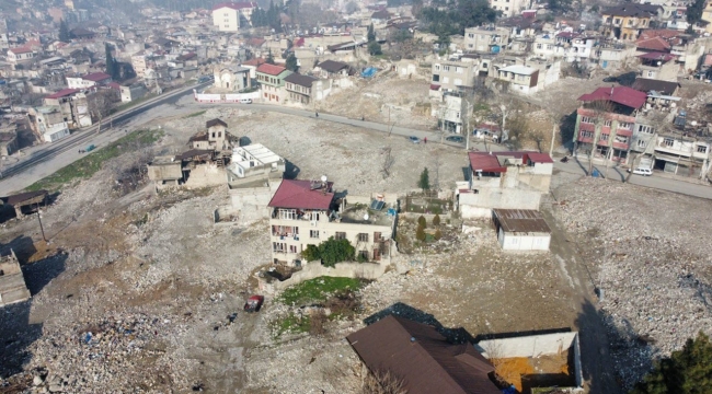 Tarihi Maraş'ın merkezi Kuyucak'ın büyük bölümü boş arsaya döndü