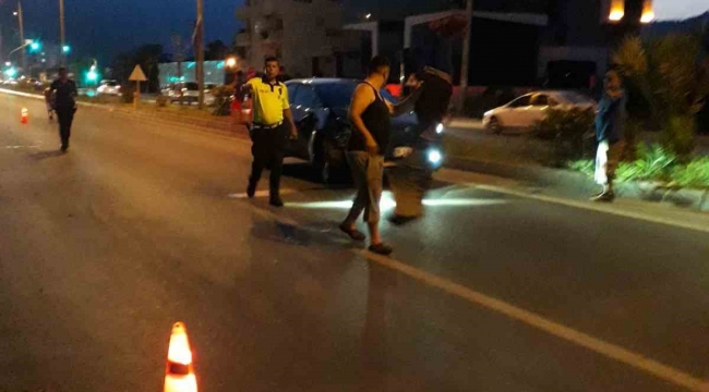 Mersin'de otomobil ile motosiklet çarpıştı: 1 yaralı