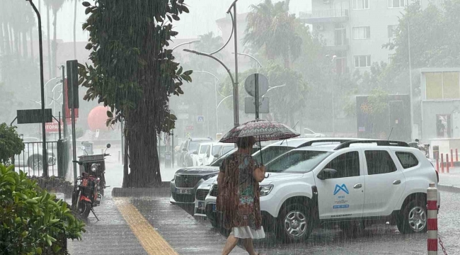 Adana ve Mersin'in kuzeyinde 'gök gürültülü yağış' uyarısı