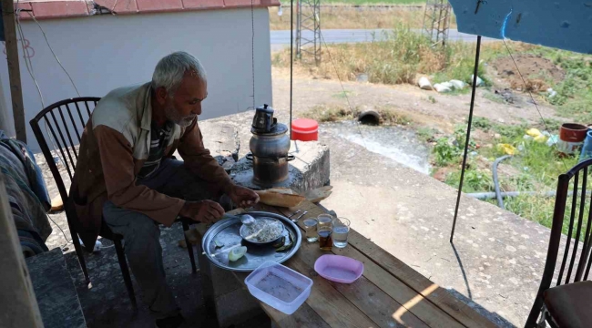 Çeyrek asırdır tarla suluyor