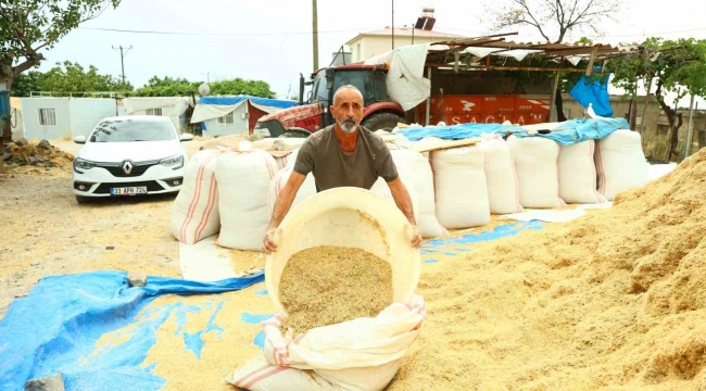 Kahramanmaraş'ta besicilerin saman telaşı