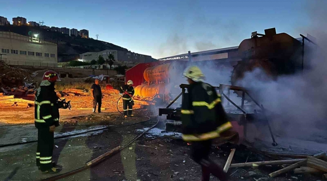 Kahramanmaraş'ta iş yeri yangını