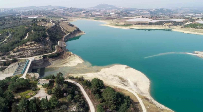 Mersin Büyükşehir Belediye Başkanı Seçer, Avrupa İmar ve Kalkınma Bankasının deprem bölgesine gönderdiği hibe paketinden yararlanacak iller arasında Mersin'in de sayılmasına karşın paylarına düşen hibeyi alamadıklarını söyledi