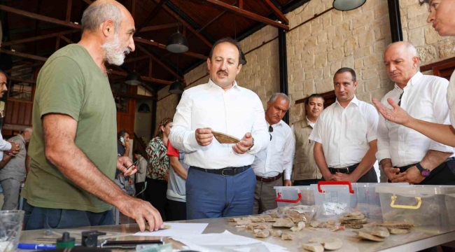 Vali Pehlivan, St. Paul Anıt Müzesi'nde incelemelerde bulundu