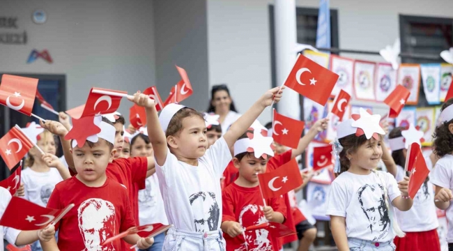 Başkan Seçer: "Bağımsızlık mücadelesinin zaferle taçlandığı gündür bugün"